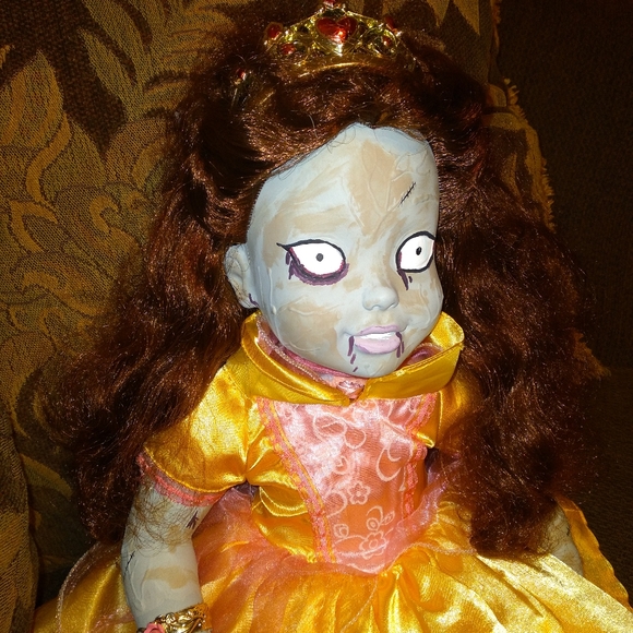 Belle as a zombie. ๐ Custom Art Doll - Picture 2 of 8